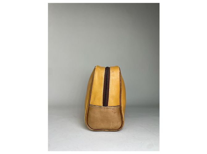 Beauty case in pelle vintage Loewe Giallo Oro - vista 7