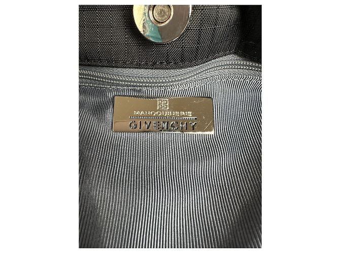 Vintage Givenchy Nylon Schultertasche Schwarz Silber - Ansicht 5