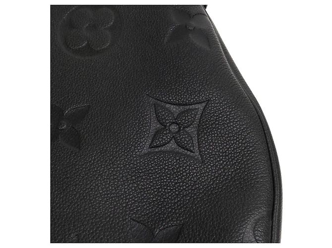 Borsa Hobo Louis Vuitton Monogram Empreinte Loop Nero - vista 9