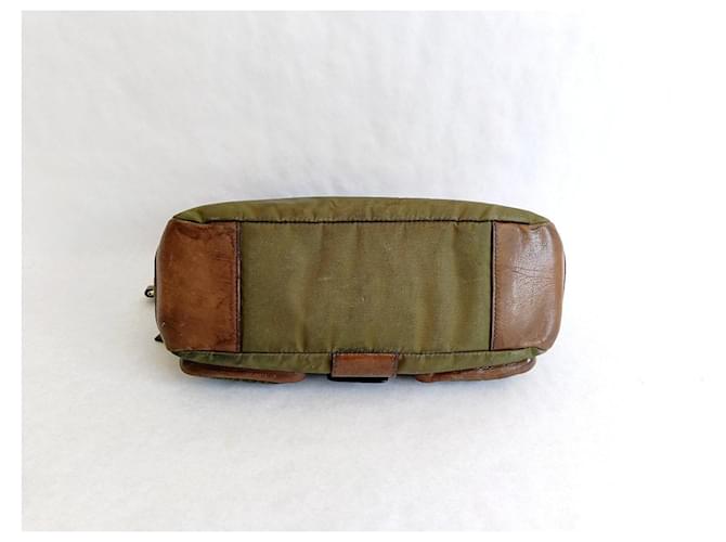 Borsa a tracolla Prada in nylon e pelle marrone e verde - vista 5