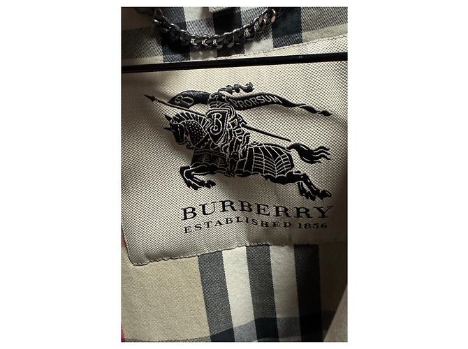 Gabardina corta beige Burberry con cinturón EU32/XXS De segunda mano - vista 6