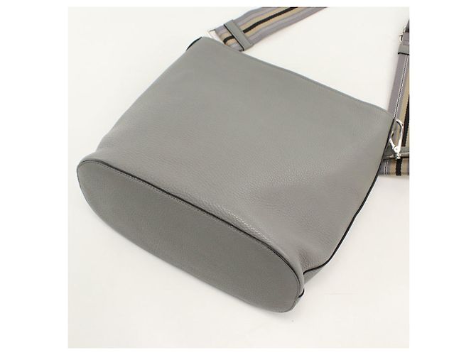 Borsa a tracolla in pelle grigia Prada Marrone - vista 2