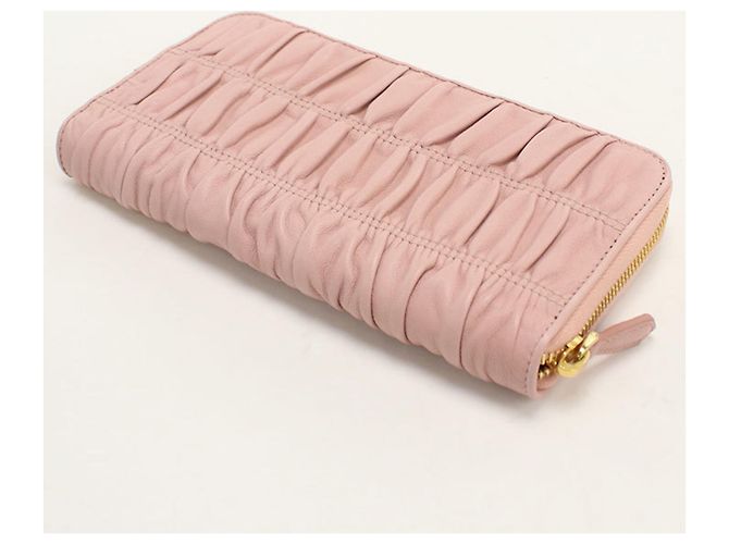 Cartera larga Prada en rosa - vista 2