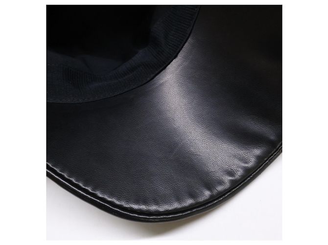 Cappellino Louis Vuitton in nylon e pelliccia di coniglio nero - vista 10