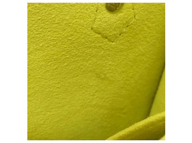 Louis Vuitton Epi Petite Sac Plat Handbag Yellow - view 9