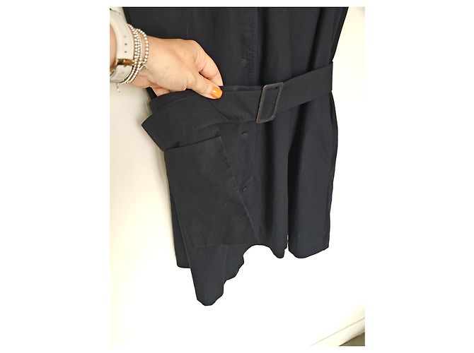 COS Schwarzes Hemdkleid mit Gürtel - Ansicht 5