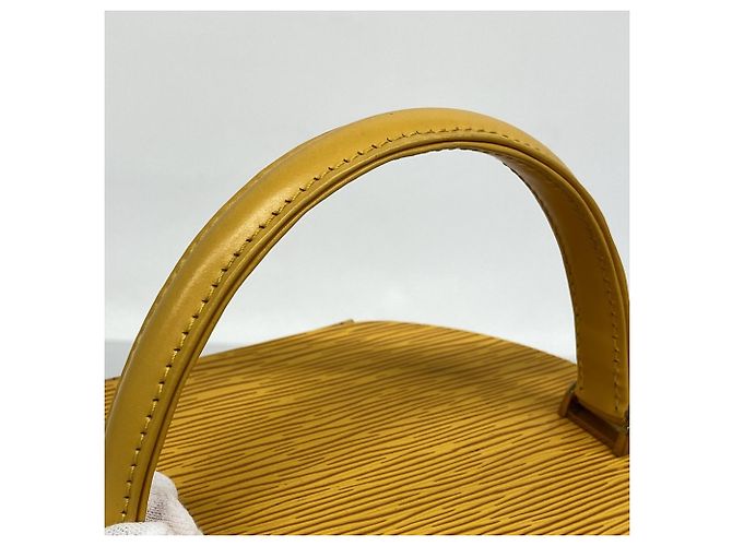 Borsa Louis Vuitton Epi Cannes Giallo - vista 10