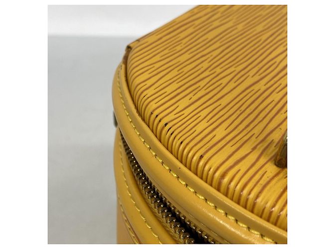 Borsa Louis Vuitton Epi Cannes Giallo - vista 6