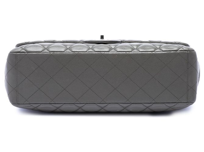 Chanel Gray Maxi Classic Caviar Single Flap Marrom Cinza antracite - vista 3