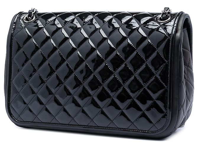 Chanel Black Jumbo Quilted Patent e Lambskin Trimmed Classic Twist Flap Nero - vista 2