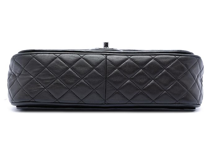Chanel Black Jumbo Quilted Patent e Lambskin Trimmed Classic Twist Flap Nero - vista 3