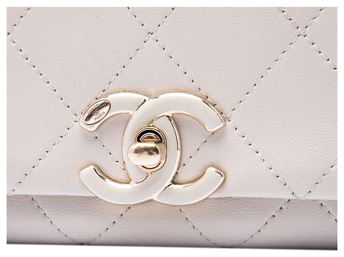 Chanel White Large Quilted Lambskin Twist Chain Enamel CC Flap Bianco Bianco sporco - vista 5