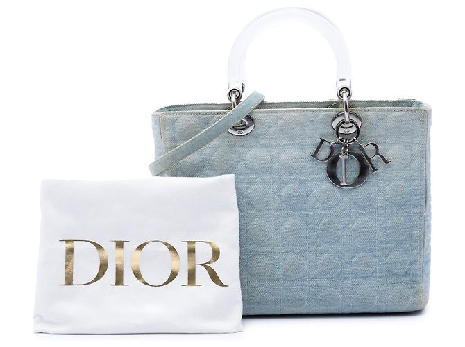 Lady Dior in denim blu, grande, con manici in acrilico Cannage di Dior - vista 7