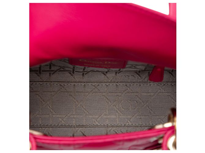 Lady Dior Mini in agnello cannage rosa di Dior - vista 4