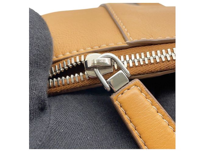 Borsa a tracolla in pelle marrone Prada - vista 7