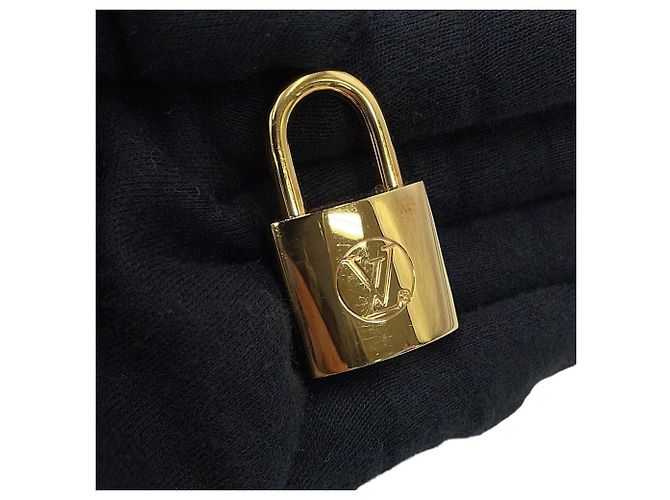 Borsa Louis Vuitton Monogram Game On Vanity PM Nero - vista 14