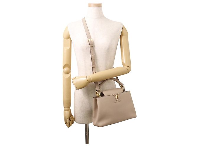Borsa Louis Vuitton Capucines BB - vista 5