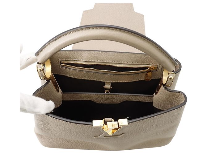 Borsa Louis Vuitton Capucines BB - vista 6