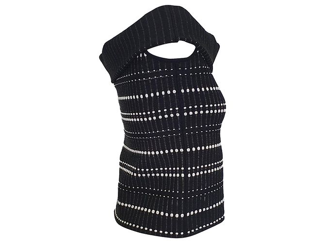 Top cropped Alexander McQueen monocromático com detalhes em boucle ombro a ombro em algodão preto - vista 2