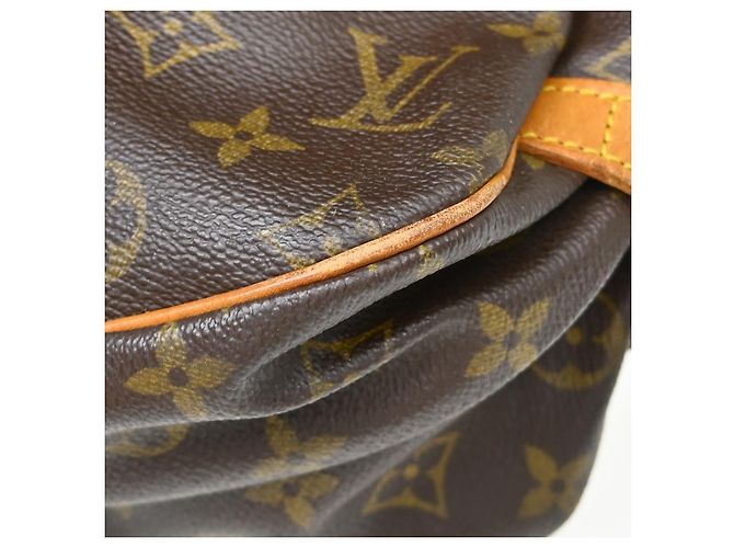Louis Vuitton Saumur Monogram Canvas 30 Marrone - vista 7