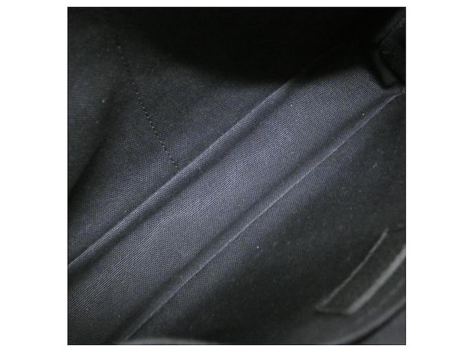 Louis Vuitton Monogram Midnight Pochette Voyage Souple Nero - vista 5