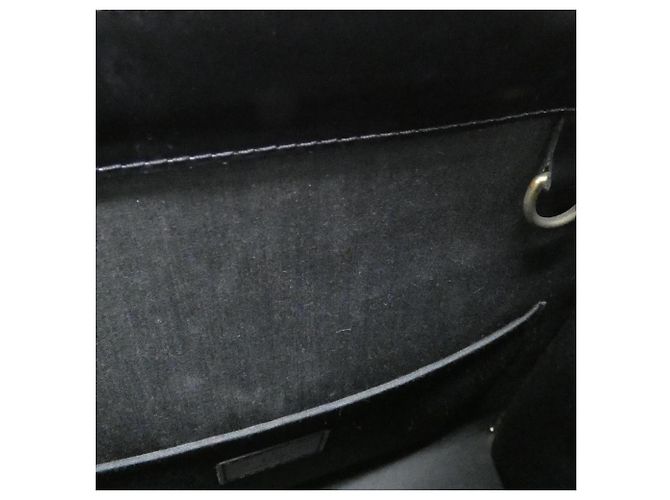 Borsa a Spalla Louis Vuitton Epi Croisette PM Nero - vista 9