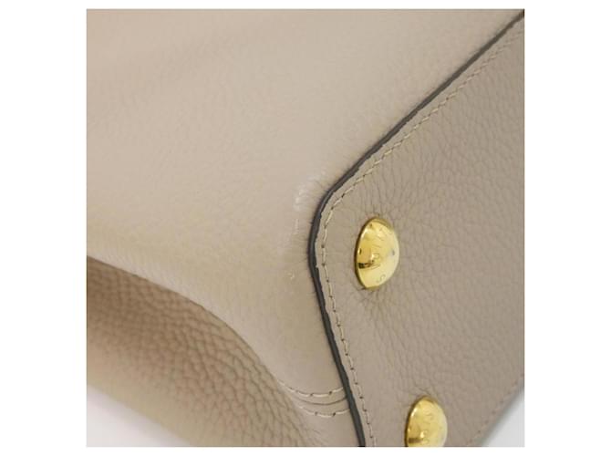 Borsa Louis Vuitton Capucines BB - vista 3