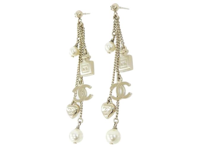 Orecchini a lobo Chanel 53211 Oro e Bianco D'oro - vista 2