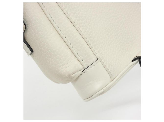 Borsa a tracolla Louis Vuitton Christopher XS Bianco - vista 5