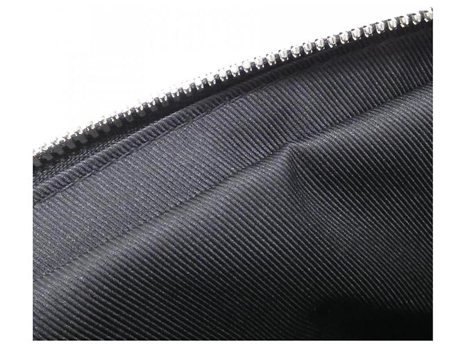 Borsa a tracolla Louis Vuitton Taiga Rama Outdoor Messenger PM Nero - vista 7
