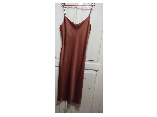 Autre Marque Robe Midi Satin Terracotta Red Herring Bordeaux - vue 7