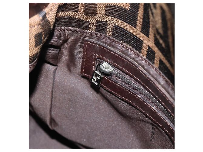 Borsa a Spalla FENDI Mamma Baguette in Tela Zucca Nero Marrone Argento Auth 183887SAM - vista 21