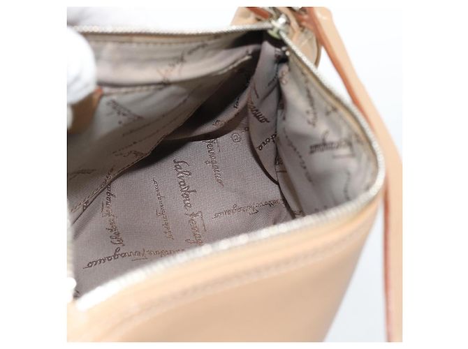 Borsa a Spalla Salvatore Ferragamo Gancini in Pelle Beige Argento Auth BA13171 - vista 17