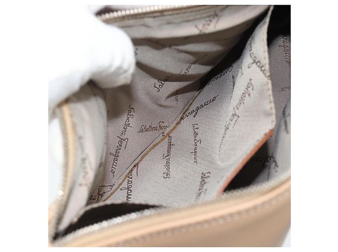 Borsa a Spalla Salvatore Ferragamo Gancini in Pelle Beige Argento Auth BA13171 - vista 19