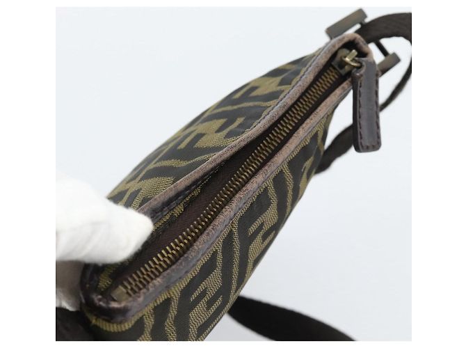 Borsa a Spalla FENDI Zucca Canvas Nero Marrone Auth 183189 - vista 6