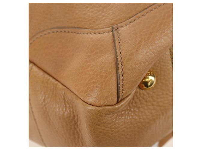 Borsa a Spalla PRADA in Pelle Beige Oro Auth 183307SAV D'oro - vista 16