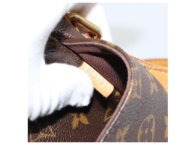 LOUIS VUITTON Borsa a Spalla Monogram Menilmontant PM M40474 LV Auth 183182 Monogramma - vista 12