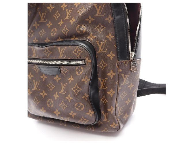 Mochila Louis Vuitton Josh Castaño Negro Monograma - vista 6