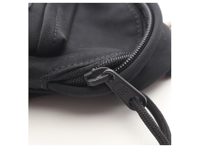 Balenciaga Micro Backpack Charm in Schwarz - Ansicht 7