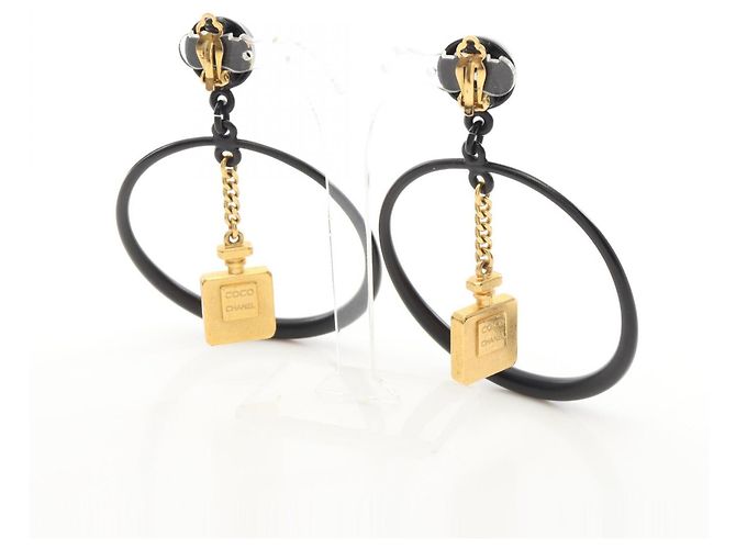 Orecchini a cerchio con motivo flacone di profumo Chanel Coco Mark Nero D'oro - vista 2