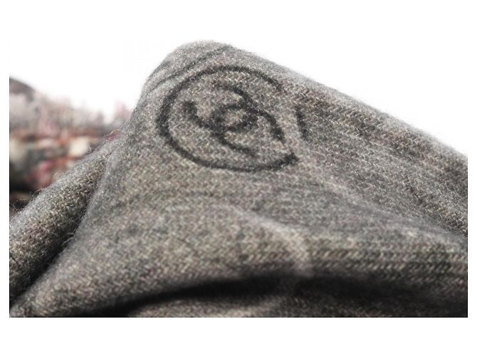 Stola in cashmere Chanel Coco Mark Marrone Nero - vista 6