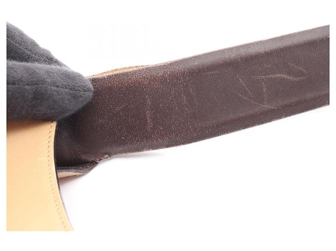 Borsa a tracolla Prada in pelle beige con chiusura a strappo - vista 9