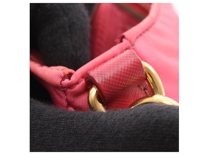 Borsa a mano in nylon rosa e pelle Saffiano Prada - vista 7