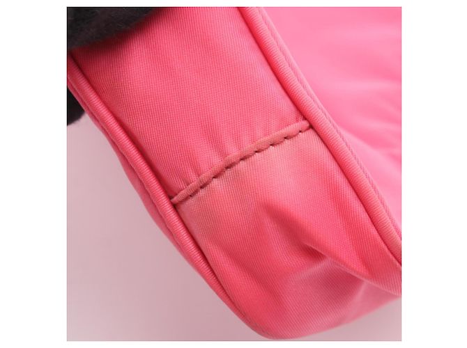 Borsa a mano in nylon rosa e pelle Saffiano Prada - vista 8