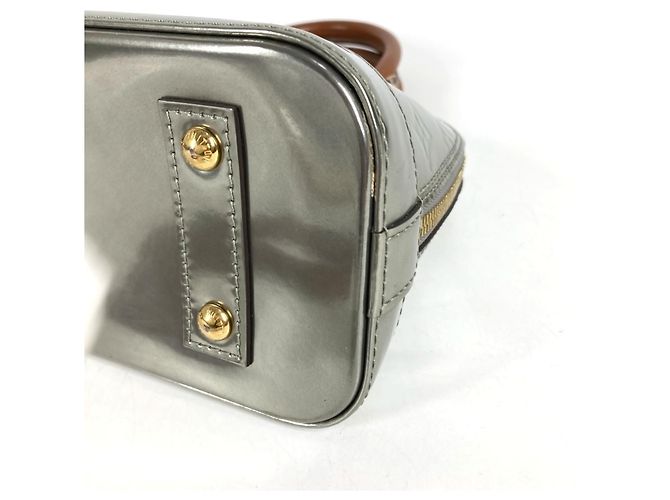 Louis Vuitton Monogram Vernis Alma BB Handtasche Silber - Ansicht 9
