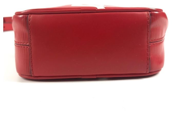 Borsa Danube PM in pelle Epi Louis Vuitton Bianco Rosso - vista 2