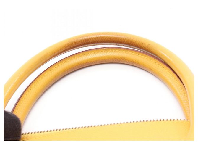 Hermès Borsa Hermes Bolide 35 in pelle Yellow Courchevel Giallo - vista 11