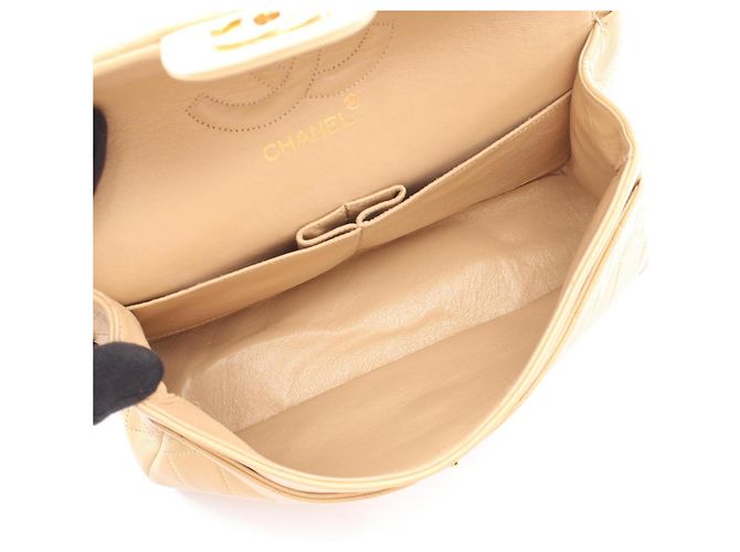 Borsa Chanel Matelassé Double Flap Beige - vista 3