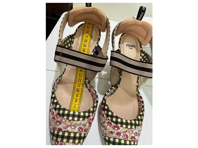 Fendi Décolleté Colibri Floral a Quadri 37 Marrone Nero Rosa Bianco Verde - vista 12
