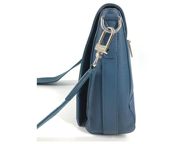 Borsa a tracolla Louis Vuitton Aerogram Takeoff Blu navy - vista 3